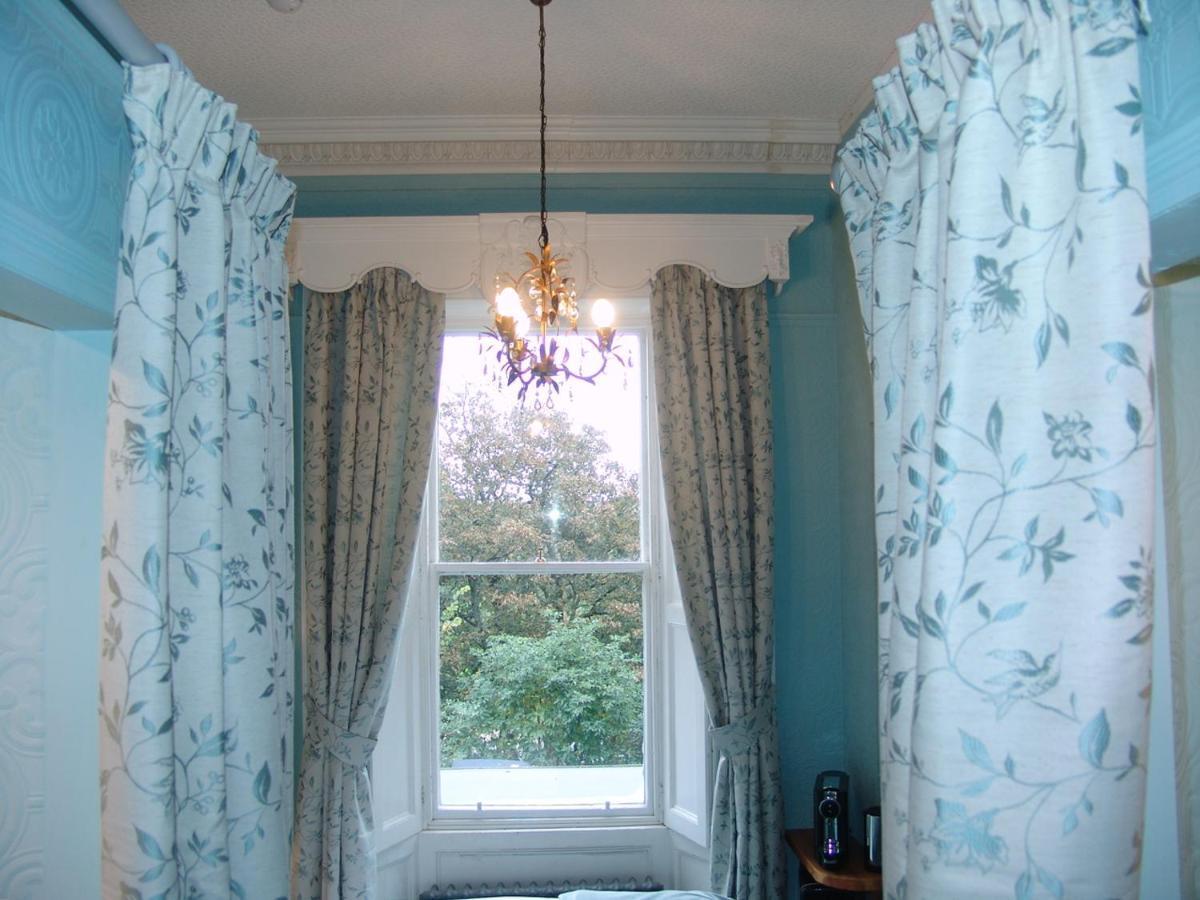 Osborne House B&B Вёкингтон Экстерьер фото